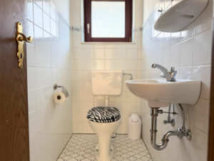 Gäste-WC EG