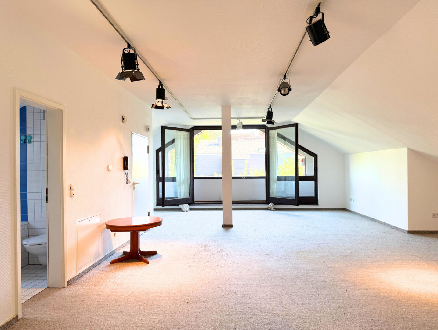DG - Studio