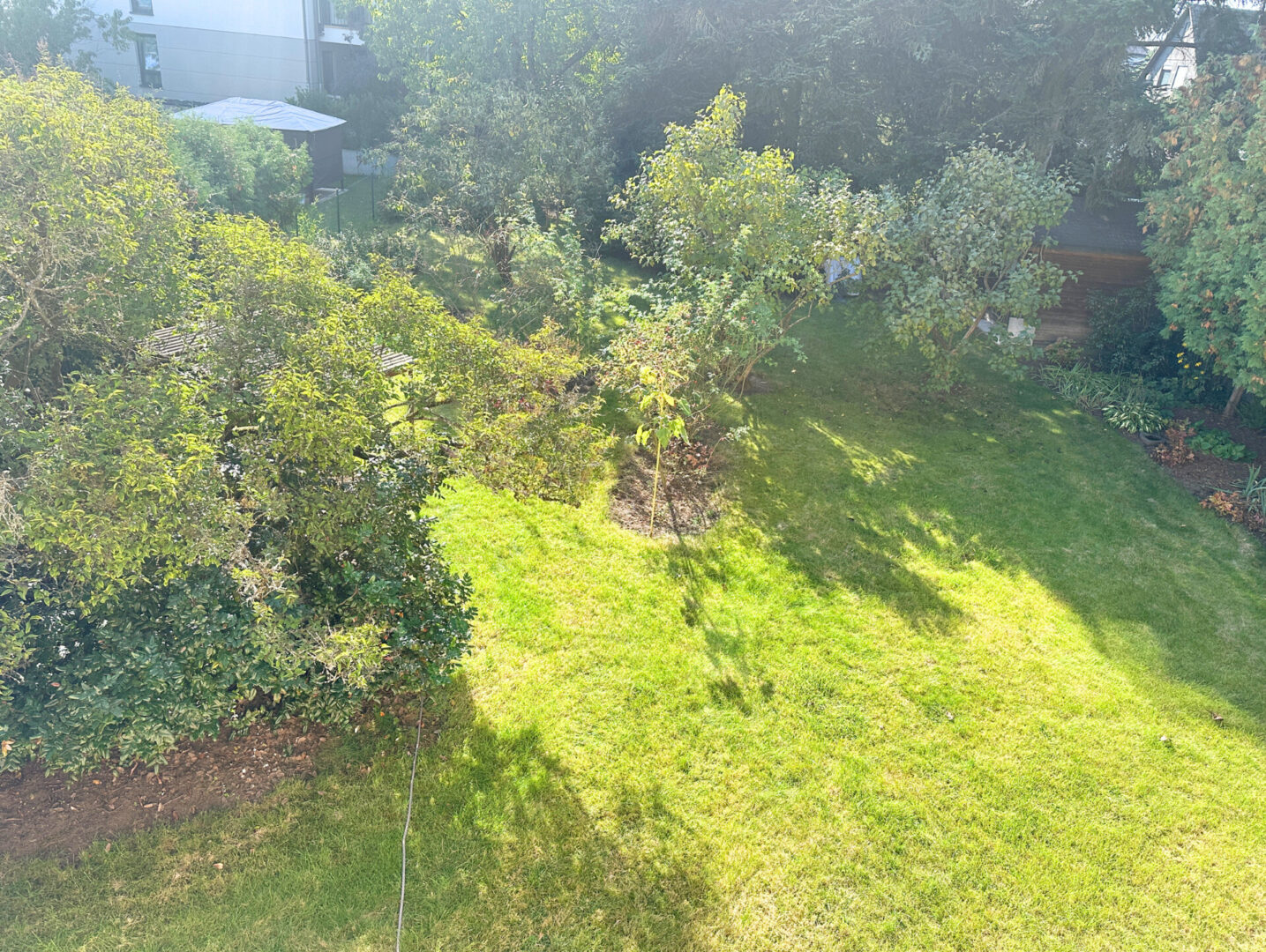 Blick vom Schlafzimmer in den Garten