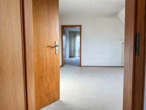 OG - Durchgangszimmer