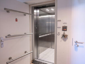 Aufzug in die Wohnung