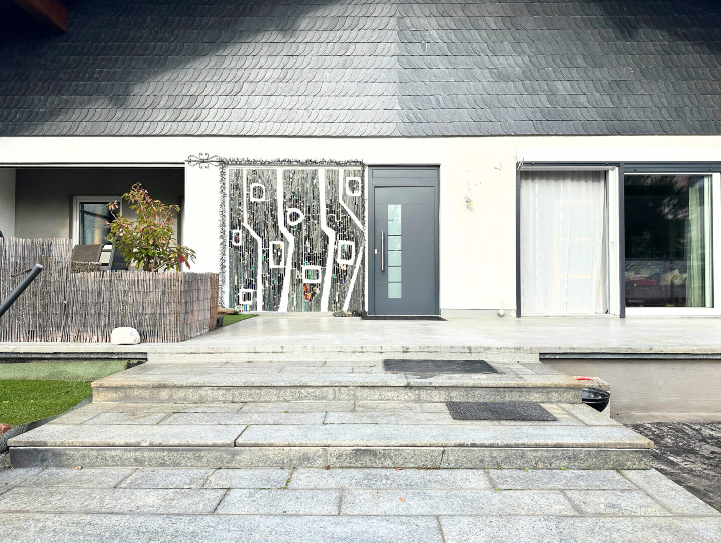 OG - Terrasse u. Eingangsbereich