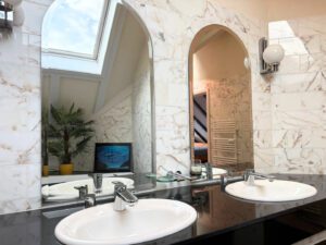 Badezimmer DG