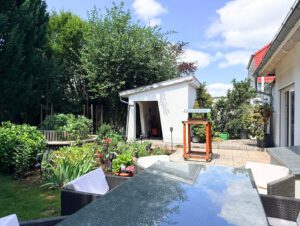 Terrasse und Garten