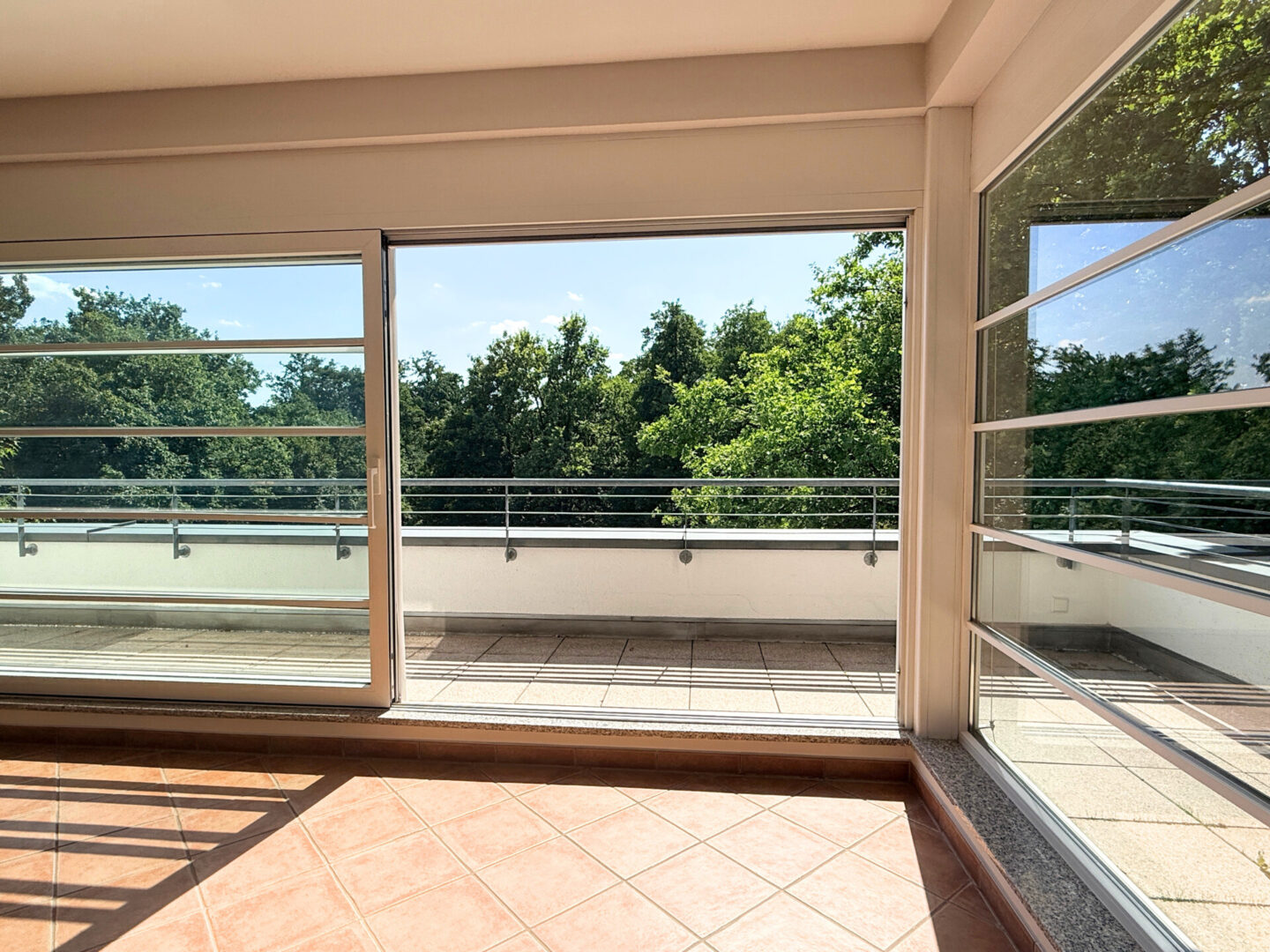 Fensterfront im Wohnbereich